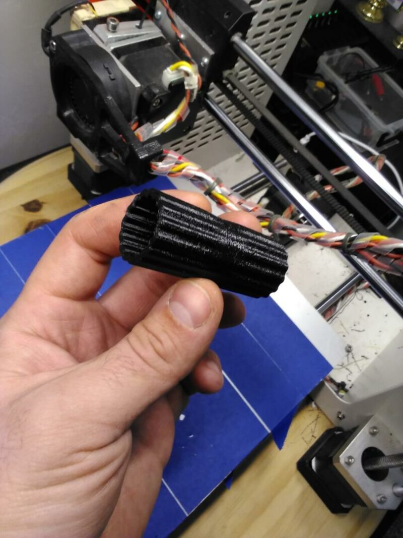 Razor Dash Drive Spindle - Image 2