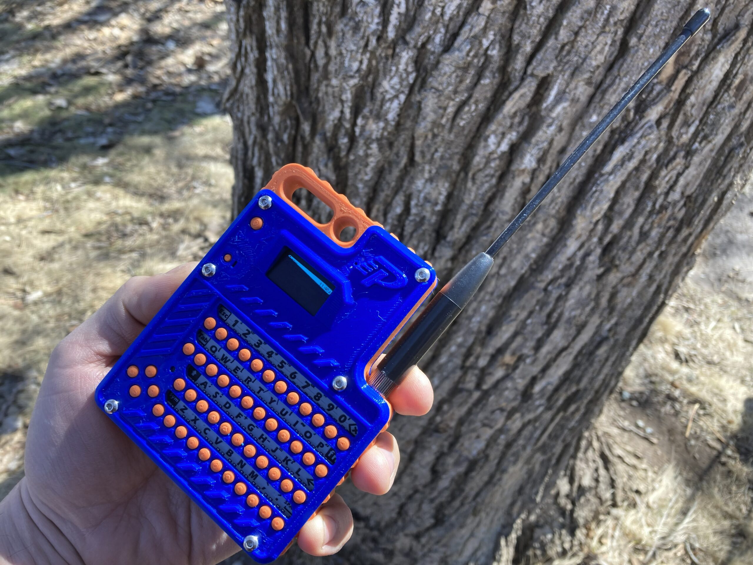 PilotMesh Communicator - Standalone Mobile GPS Meshtastic Node - Image 6